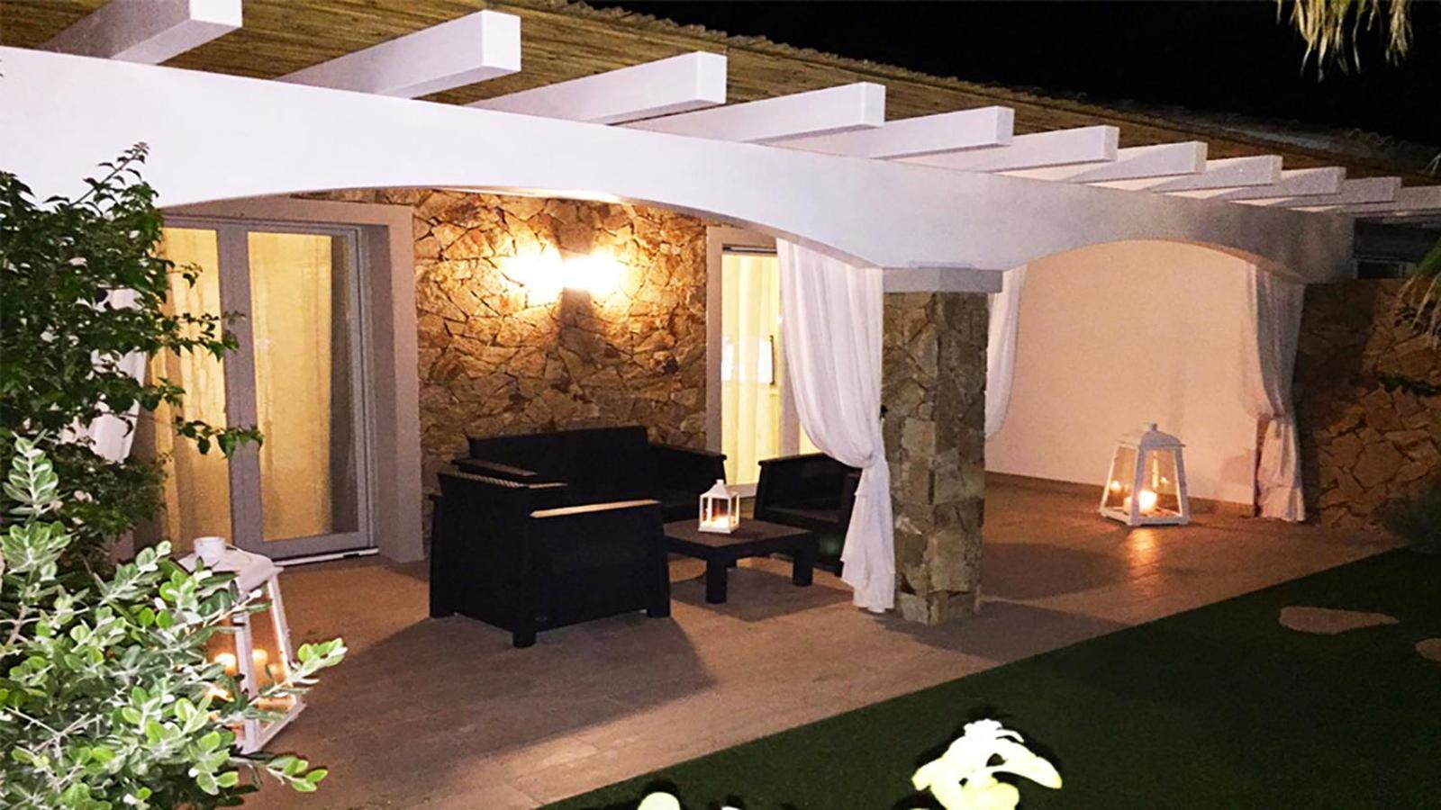 Residence Elegance Ville Ed Appartamenti A Porto Pino Εξωτερικό φωτογραφία