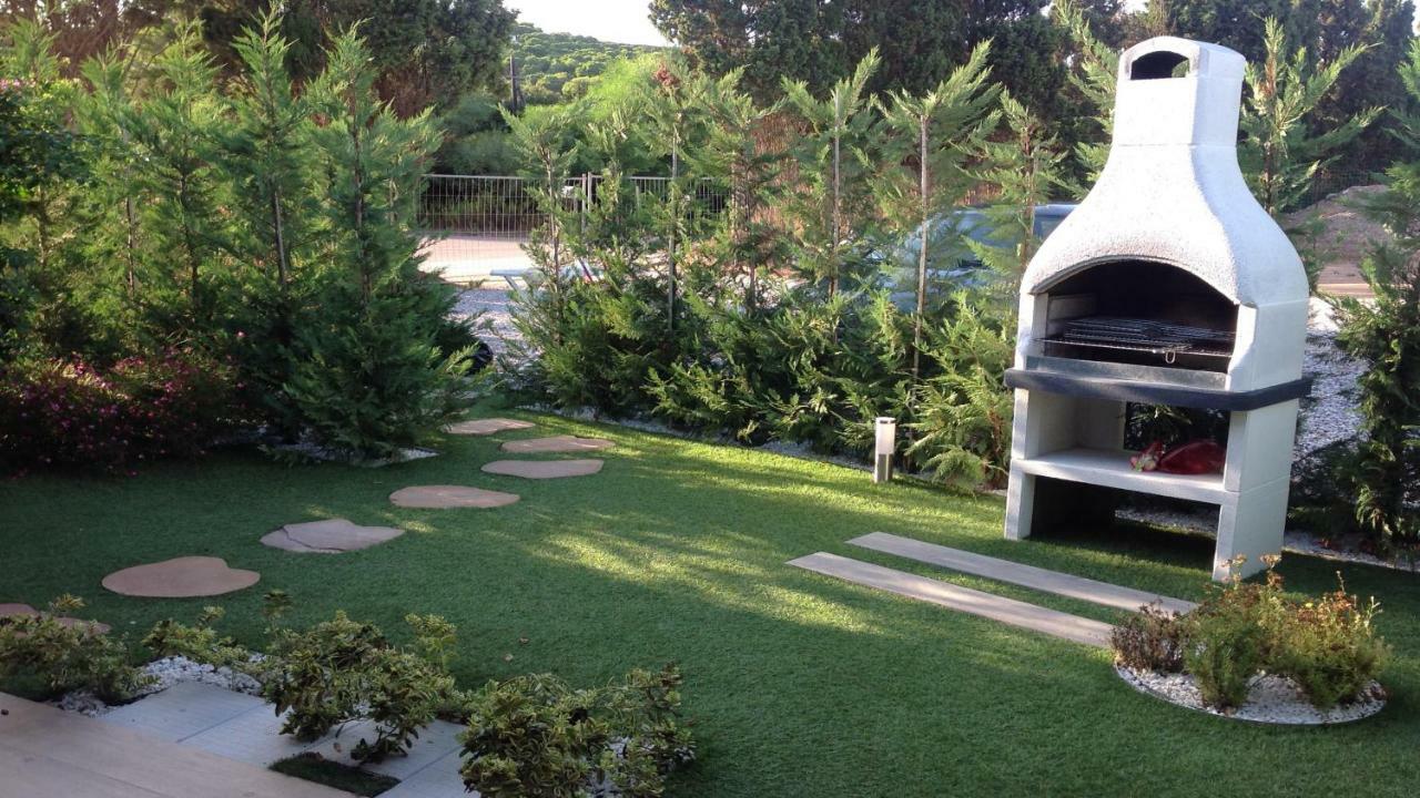 Residence Elegance Ville Ed Appartamenti A Porto Pino Εξωτερικό φωτογραφία