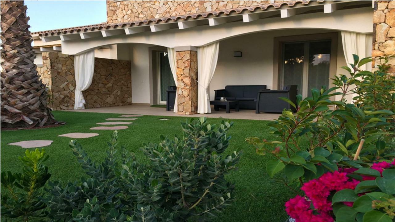 Residence Elegance Ville Ed Appartamenti A Porto Pino Εξωτερικό φωτογραφία