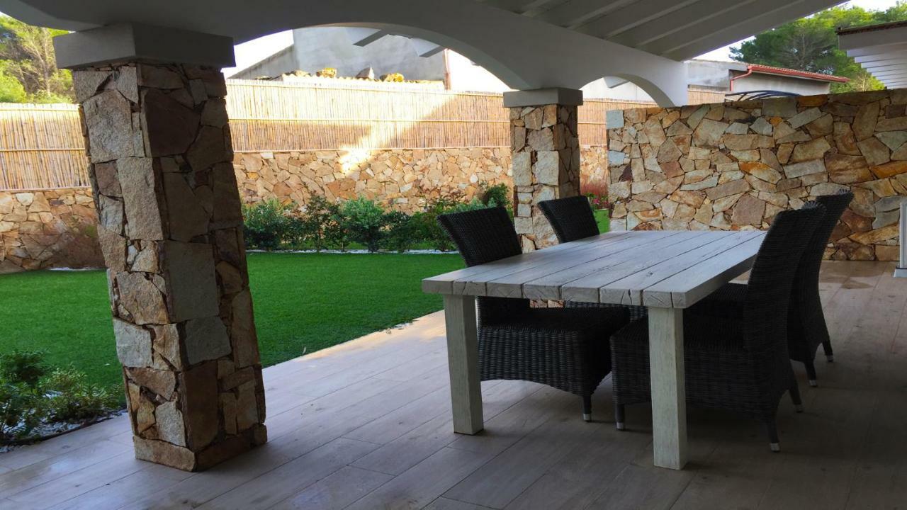 Residence Elegance Ville Ed Appartamenti A Porto Pino Εξωτερικό φωτογραφία