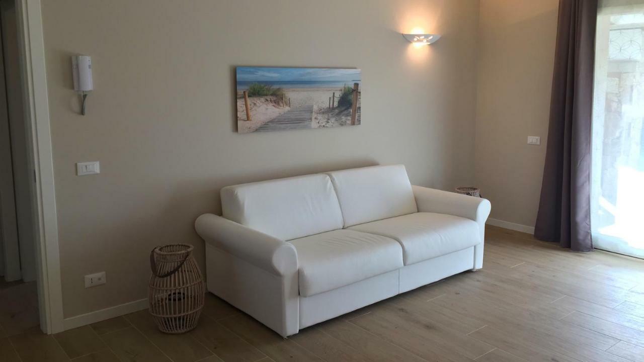 Residence Elegance Ville Ed Appartamenti A Porto Pino Εξωτερικό φωτογραφία