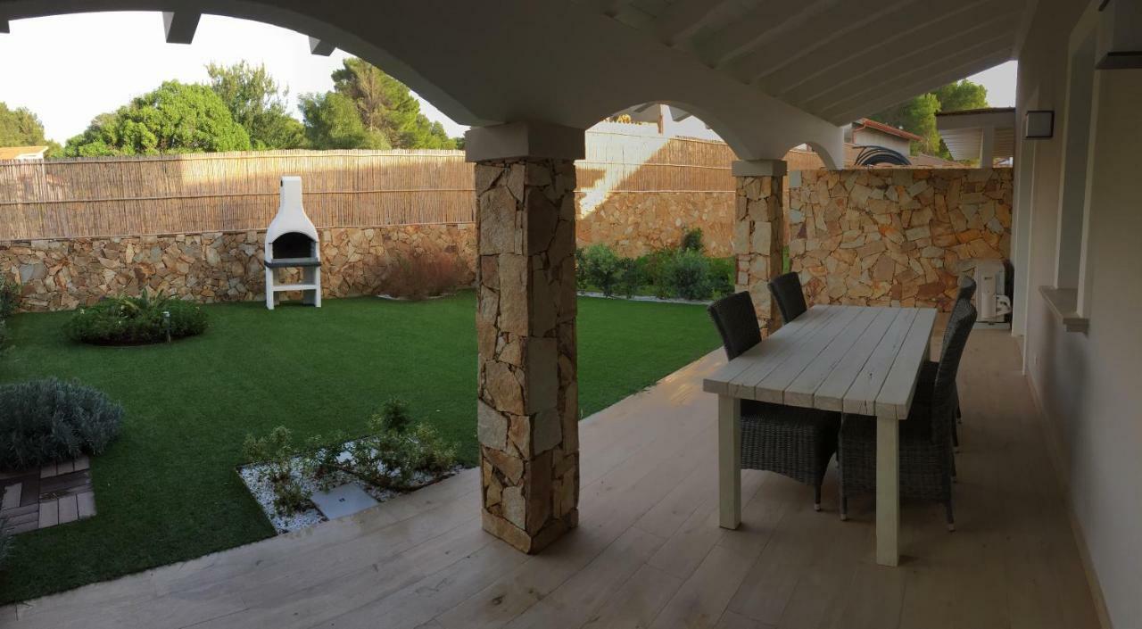 Residence Elegance Ville Ed Appartamenti A Porto Pino Εξωτερικό φωτογραφία